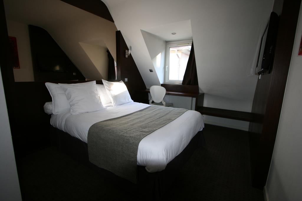 Double Room Shower